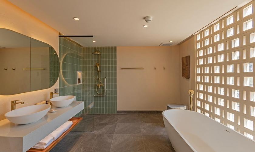 Mountain Grand Deluxe Hotel Riva Hua Hin Mountain Grand Deluxe Hotel Riva Hua Hin