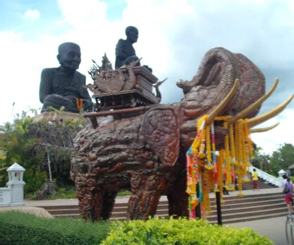 Wat Huay Mongkol Hotel Riva Hua Hin